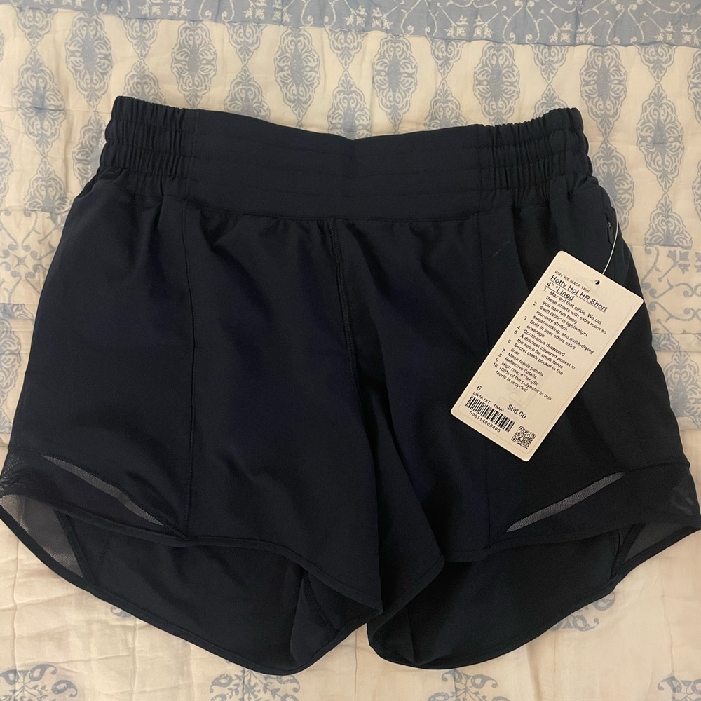 Lululemon hotty hot hr high rise shorts 4”